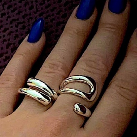 Sterling Silver Geometric Two Piece Ring Set - Picture 2 of 12